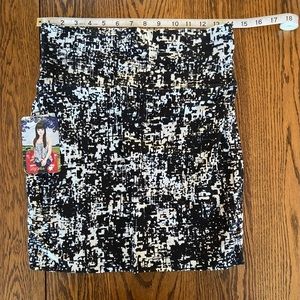 New with tags Lily White (Nordstrom) bodycon skirt